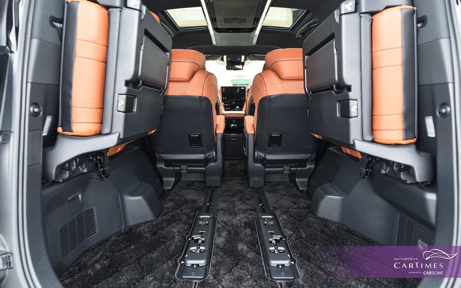 Toyota Vellfire 2.5Z Hybrid Premier photo 13